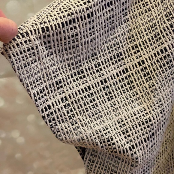 New Van Heusen L Black/White Blouse - Picture 4 of 10